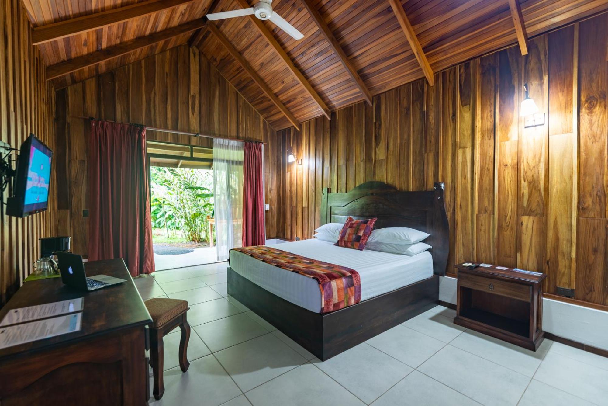 Arenal History Inn La Fortuna Екстер'єр фото